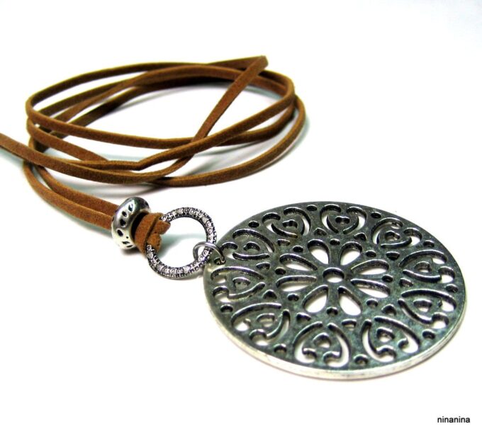 N3845c_collier_long_suedine_et_metal_argente