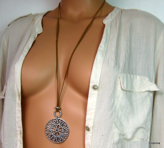 N3845i_collier_long_suedine_et_metal_argente