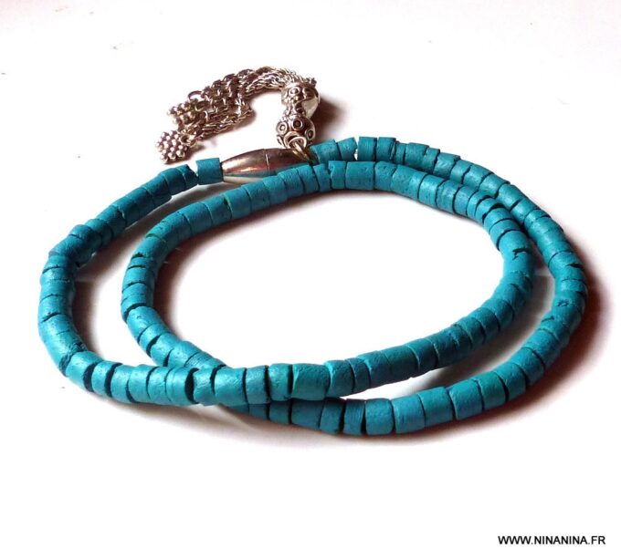 N3875k_Bracelet_wrap_2_tours_perles_coco_turquoise_et_pompon_metal_argente_-_Bijoux_en_ligne_NINANINA