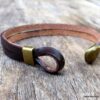 N3897f_Bracelet_homme_cuir_et_fermoir_metal_bronze_-_Bijoux_Bracelets_en_ligne_Ninanina