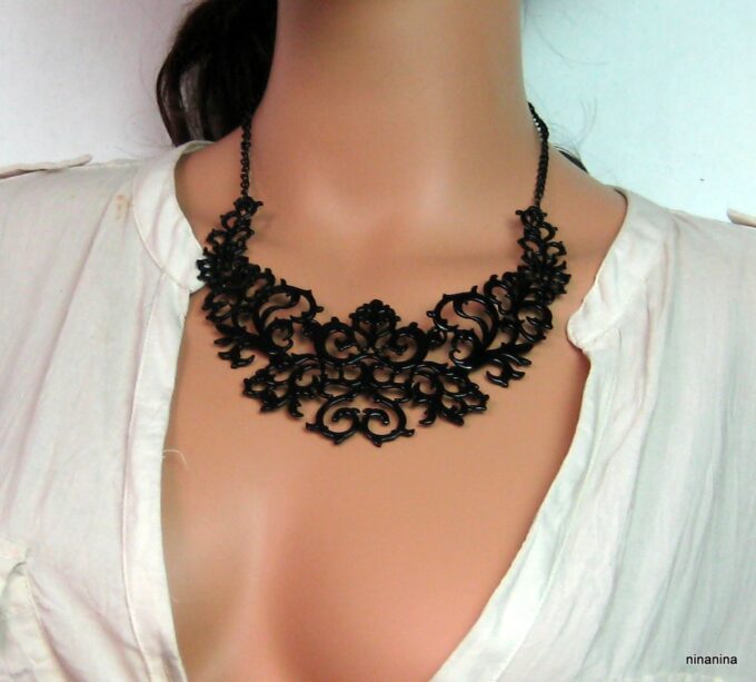 N3898f_collier_plastron_metal_noir-1