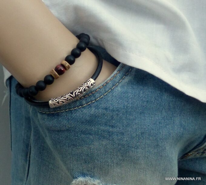 N3907a_Bracelet_homme_cordon_cuir_demi_lune_metal_argent_fermoir_acier_inoxydable_-_Bijoux_Bracelets_en_ligne_Ninanina-1