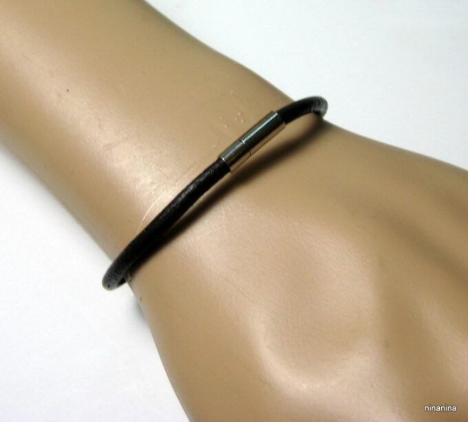 N3907h_bracelet_cuir_et_tube_metal_argent-1