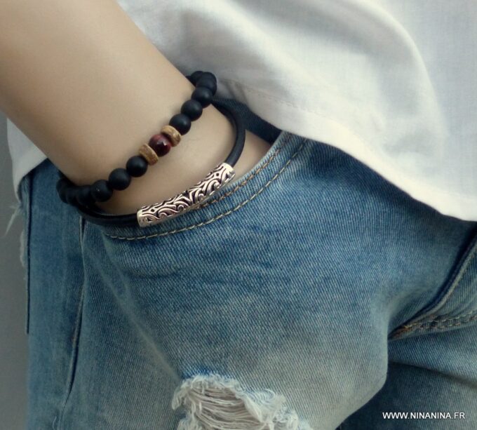 N3907n_Bracelet_homme_cordon_cuir_demi_lune_metal_argent_fermoir_acier_inoxydable_-_Bijoux_Bracelets_en_ligne_Ninanina