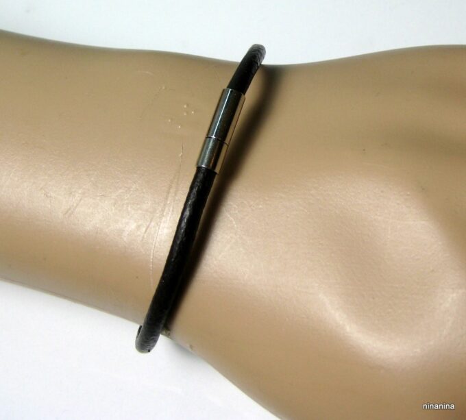 N3907n_bracelet_cuir_et_tube_metal_argent