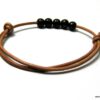 N3914b_bracelet_cordon_cuir_et_perles_rondes_en_bois