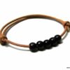 N3914d_bracelet_cordon_cuir_et_perles_rondes_en_bois