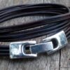 N3925e_Bracelet_wrap_cordon_cuir_fermoir_rectangle_metal_argente_-_Bijoux_Bracelets_en_ligne_ninanina