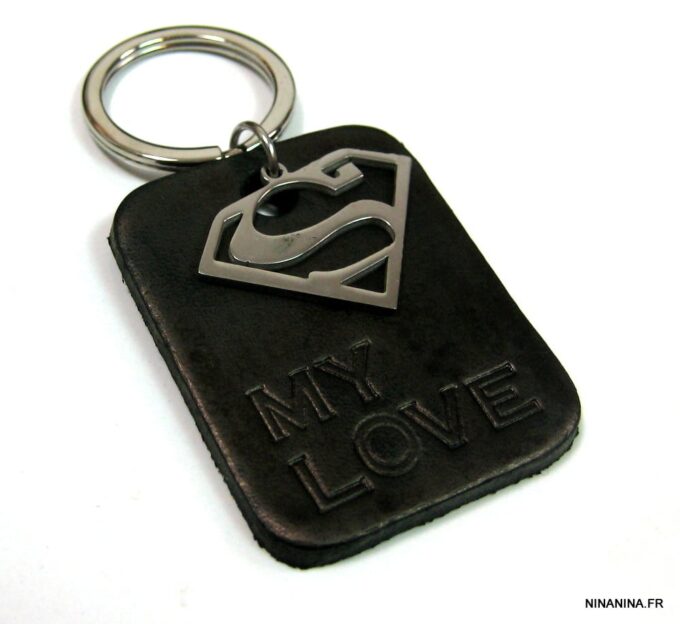 N3926ter_porte-cle_cuir_SUPERMAN_acier_personnalise