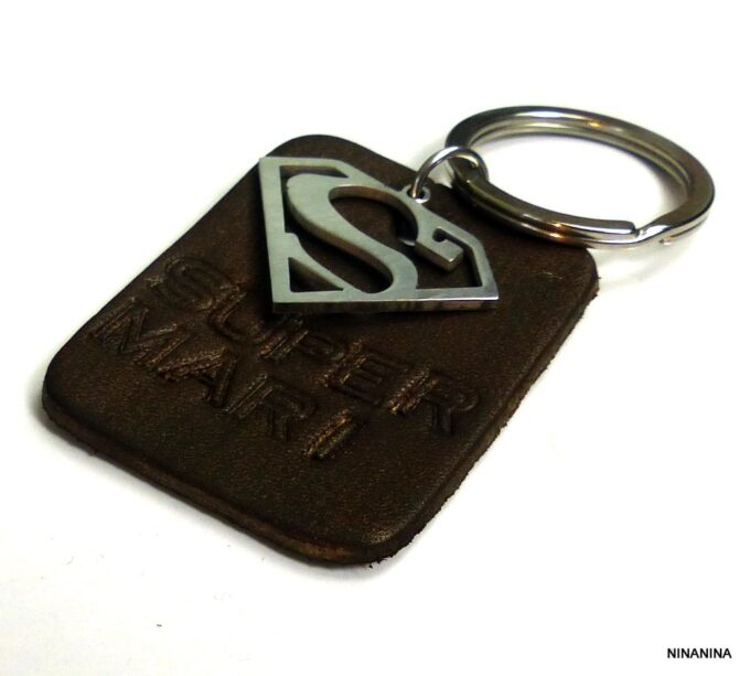 N3926tere_Porte-cle_cuir_homme_personnalise_super_mari