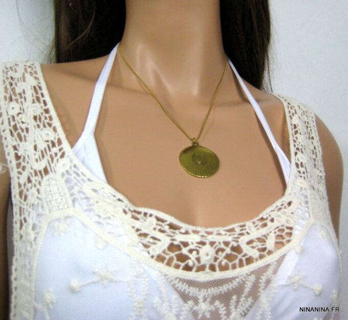 N392bise_collier_pendentif_spirales_metal_dore