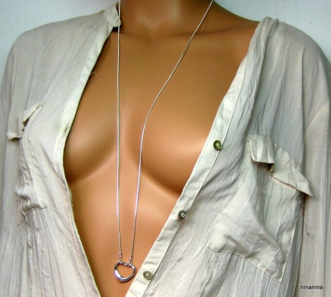 N3947e_collier_long_sautoir_coeur_plaque_argent_maille_serpent