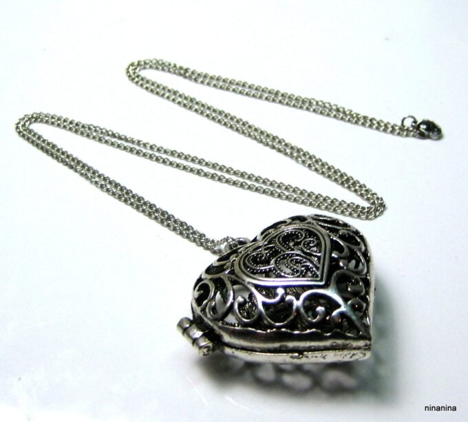 N3954e_collier_sautoir_coeur_porte-photo_metal_argent