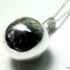 N3960a_collier_boule_plaque_argent