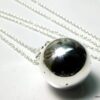 N3960b_collier_boule_plaque_argent