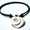 N3963m_bracelet_de_cheville_cordon_coquillage_escargot_et_coton_cire