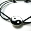 N3977b_bracelet_cordon_cuir_yin_yang_metal_argente_emaille