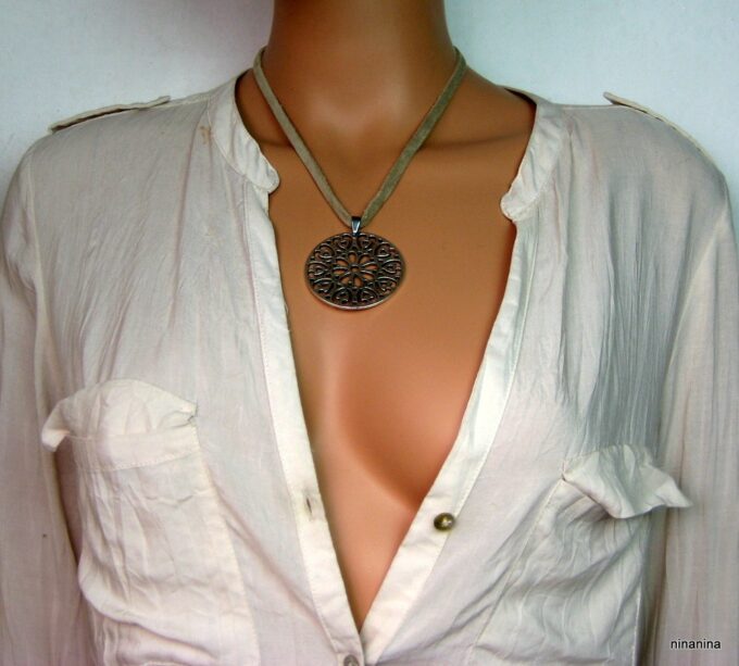 N3993o_collier_cordon_daim_et_metal_argent_filigrane