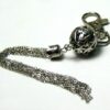 N3995_bijou_de_sac_boule_pompon_long_metal_argent