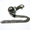 N3995e_bijou_de_sac_boule_pompon_long_metal_argent