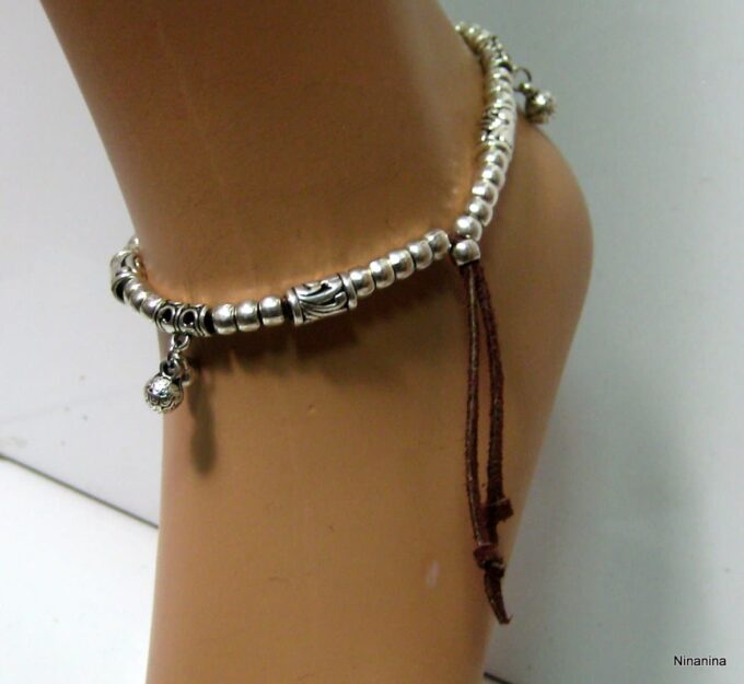 N4033f_bracelet_de_cheville_daim_et_perles_metal_argent