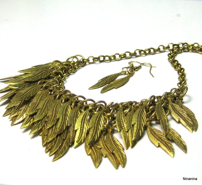 N4044h_collier_tribal_feuille_metal_dore_or-1