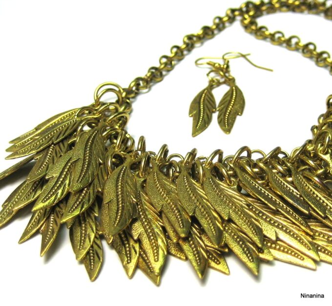 N4044j_collier_tribal_feuille_metal_dore_or-1