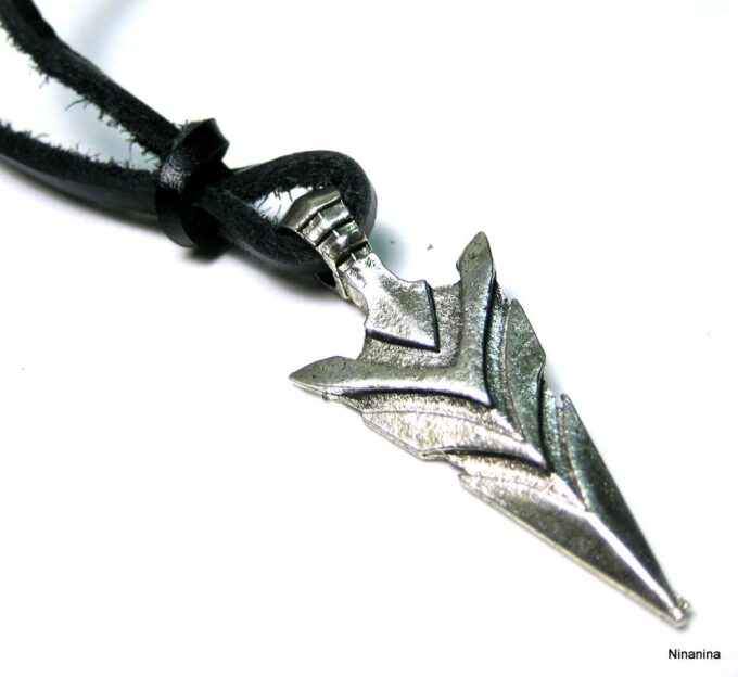 N4064j_collier_homme_tribal_cuir_fleche_metal_argent