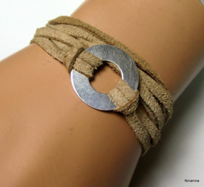 N4096m_Bracelet_wrap_daim_et_anneau_argent_massif