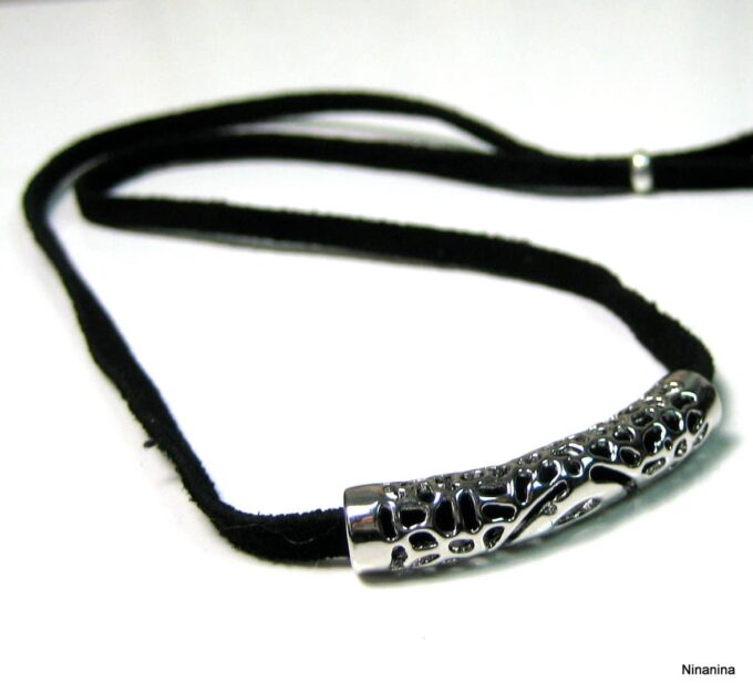 N4133f_collier_cordon_daim_et_demi-lune_argent_massif