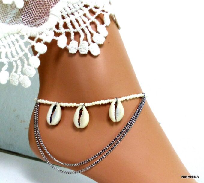 N4138g_bracelet_de_cheville_coquillages_cauri_rocailles_blanches_acier_inoxydable_NINANINA