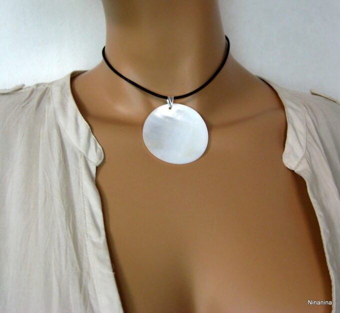 N4141a_collier_de_dos_cordon_cuir_argent_massif_nacre