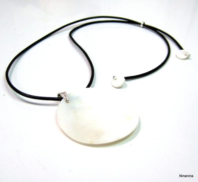 N4141c_collier_de_dos_cordon_cuir_argent_massif_nacre