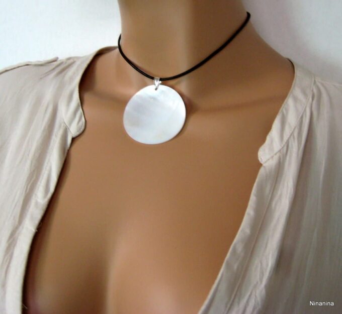 N4141e_collier_de_dos_cordon_cuir_argent_massif_nacre