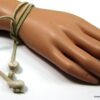 N4149f_bracelet_cordon_daim_et_coquillage_grain_de_cafe