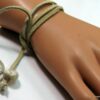 N4149j_bracelet_cordon_daim_et_coquillage_grain_de_cafe