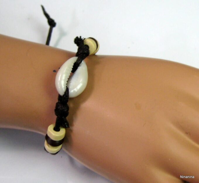 N4168j_bracelet_cordon_coquillage_blanc