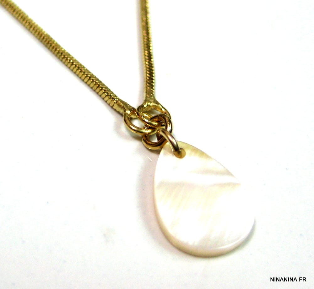 Chaine de taille Acier doré et goutte Nacre blanche – Image 2