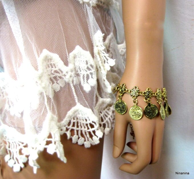 N4210f_Bracelet_tribal_pieces_metal_dore-1