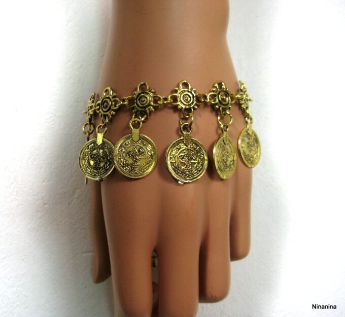 N4210k_Bracelet_tribal_pieces_metal_dore-1