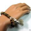 N4229e_bracelet_perles_bois_pompon_blanc