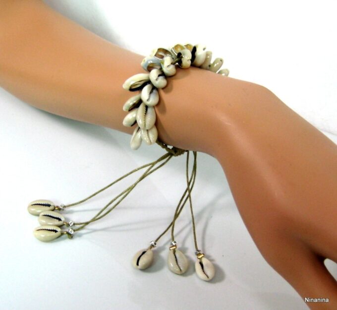 N4239a_bracelet_cordon_coquillage_grain_de_cafe