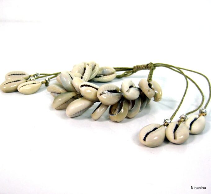 N4239f_bracelet_cordon_coquillage_grain_de_cafe