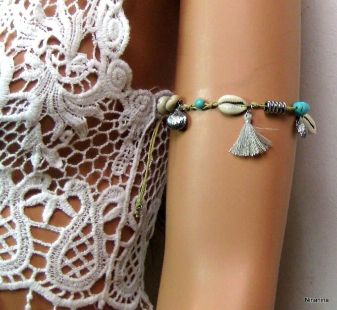 N4251a_bracelet_de_biceps_couillage_perles_turquoises