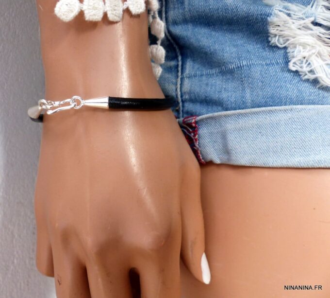 N4279e_Bracelet_cuir_fermoir_crochet_plaque_argent_-_Bijoux_Bracelets_en_ligne_Ninanina