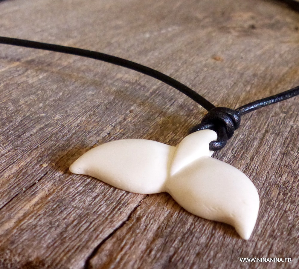 81stgeneration Pendentif En Os Sculpté Koru HEI Matau Avec Vagues De L'océan – Collier De Style Maori – Bijoux Tribaux Pour Homme Et Femme – Collier