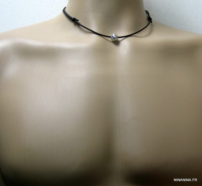 N4310e_collier_cordon_cuir_boule_metal_argent