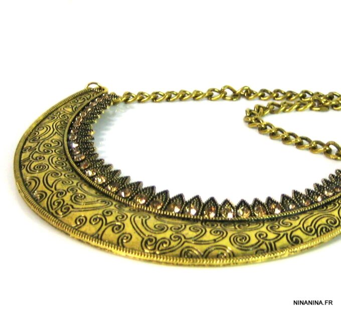 N4321a_collier_plastron_volutes_meral_dore_or