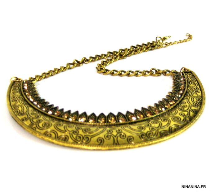 N4321b_collier_plastron_volutes_meral_dore_or