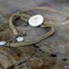 N4330terf_Collier_lacet_daim_coquillage